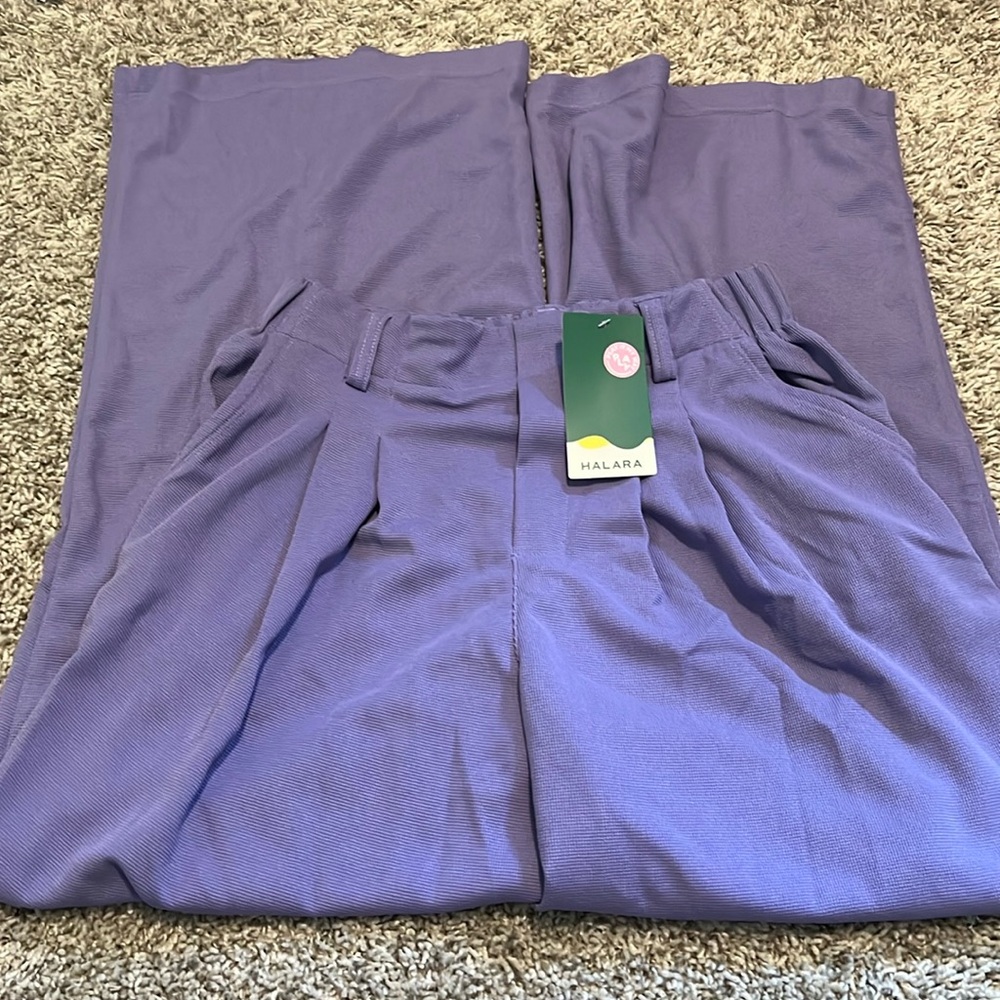 Halara High Waisted Plicated Wide leg waffle pant